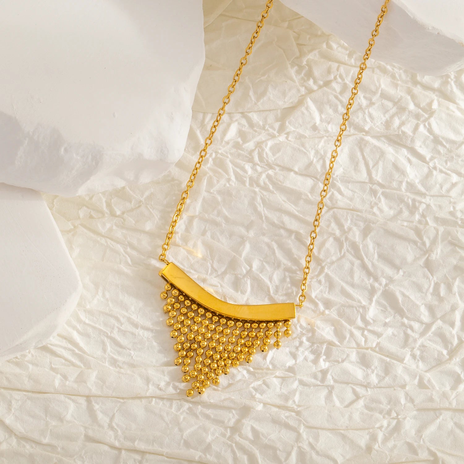 Fashionable tassel pendant Necklace