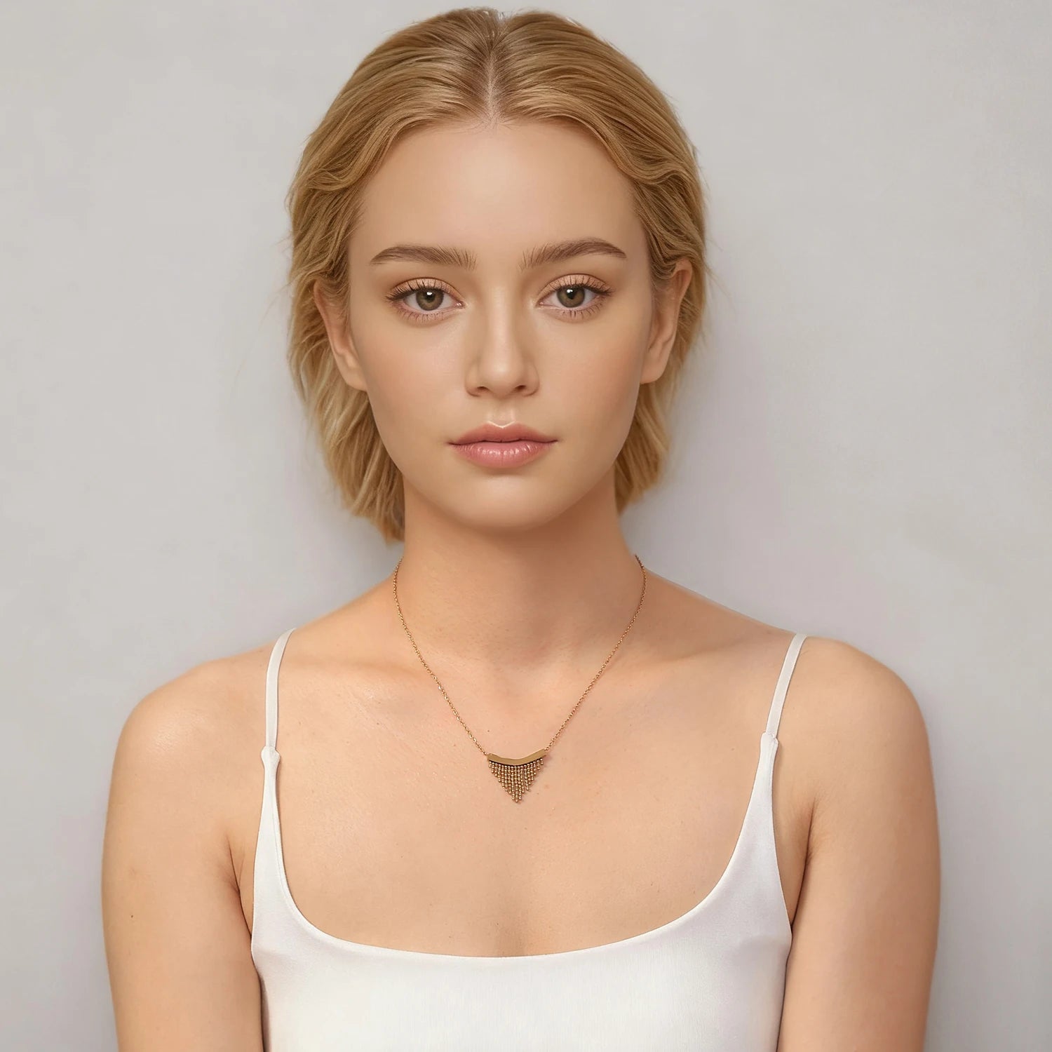 Fashionable tassel pendant Necklace