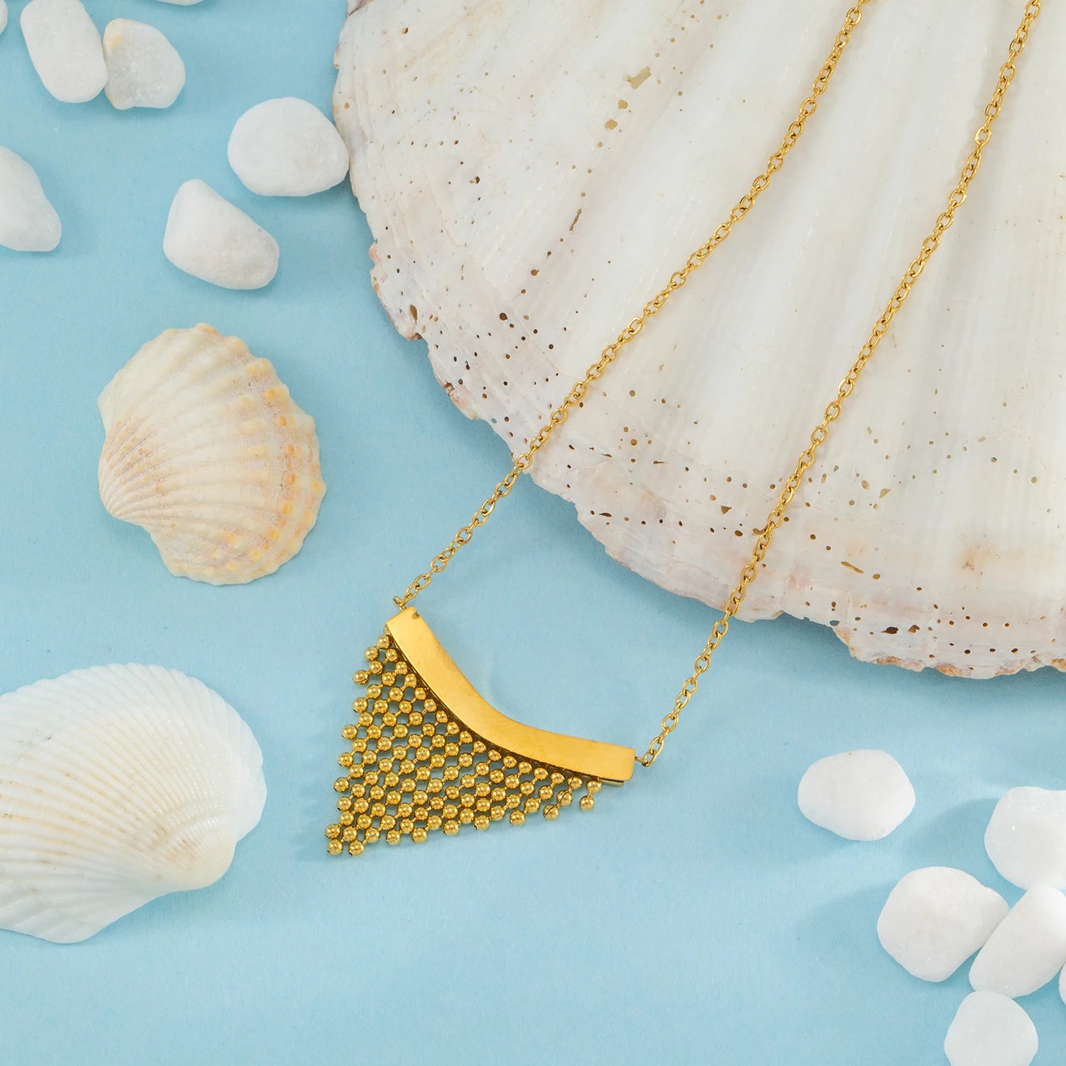 Fashionable tassel pendant Necklace