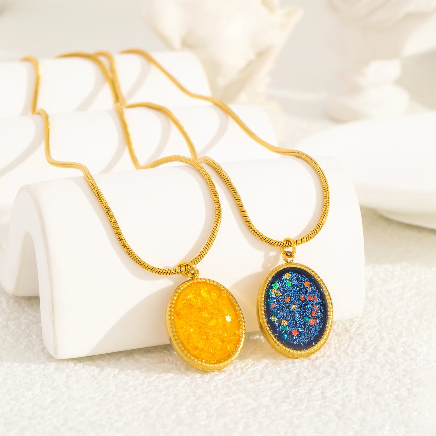 Oval Pendant Necklace